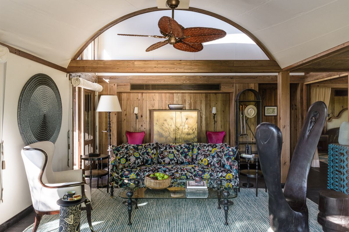 Xigera Leadwood Suite living room-1200x800-c