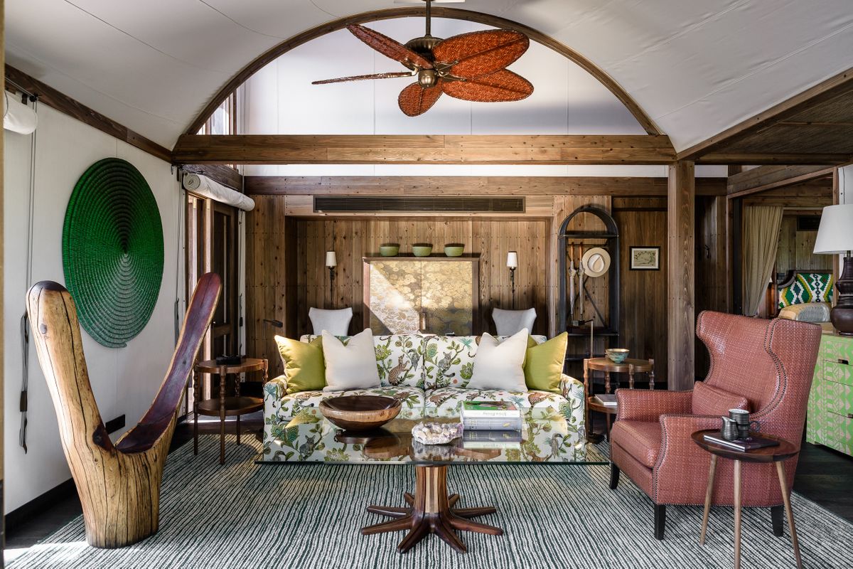 Xigera Knobthorn Suite living room-1200x800-c